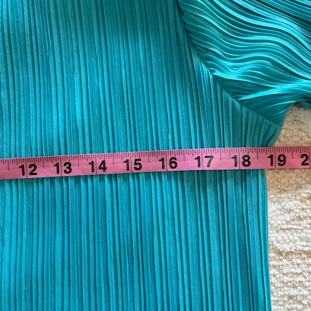 NWT Beulah Turquoise Pleated Top & Skirt Set One Size - Picture 13 of 16